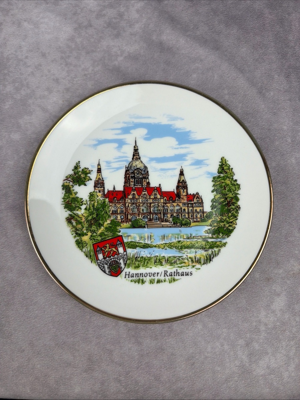 VTG Hannover Rathaus Germany Souvenir Collector Plate JUKIMO 7.25” Gold Rim
